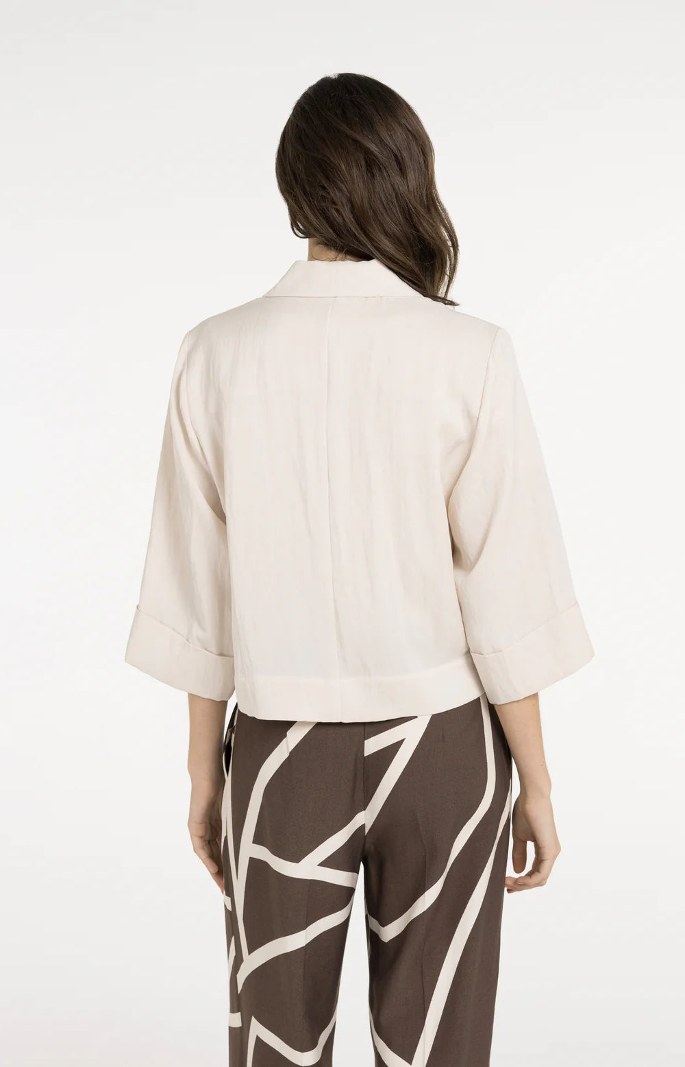 blazer-with-kimono-sleeves-and-buttons_eb8120d5-3c6a-4f6a-813c-0b8cac5831ea