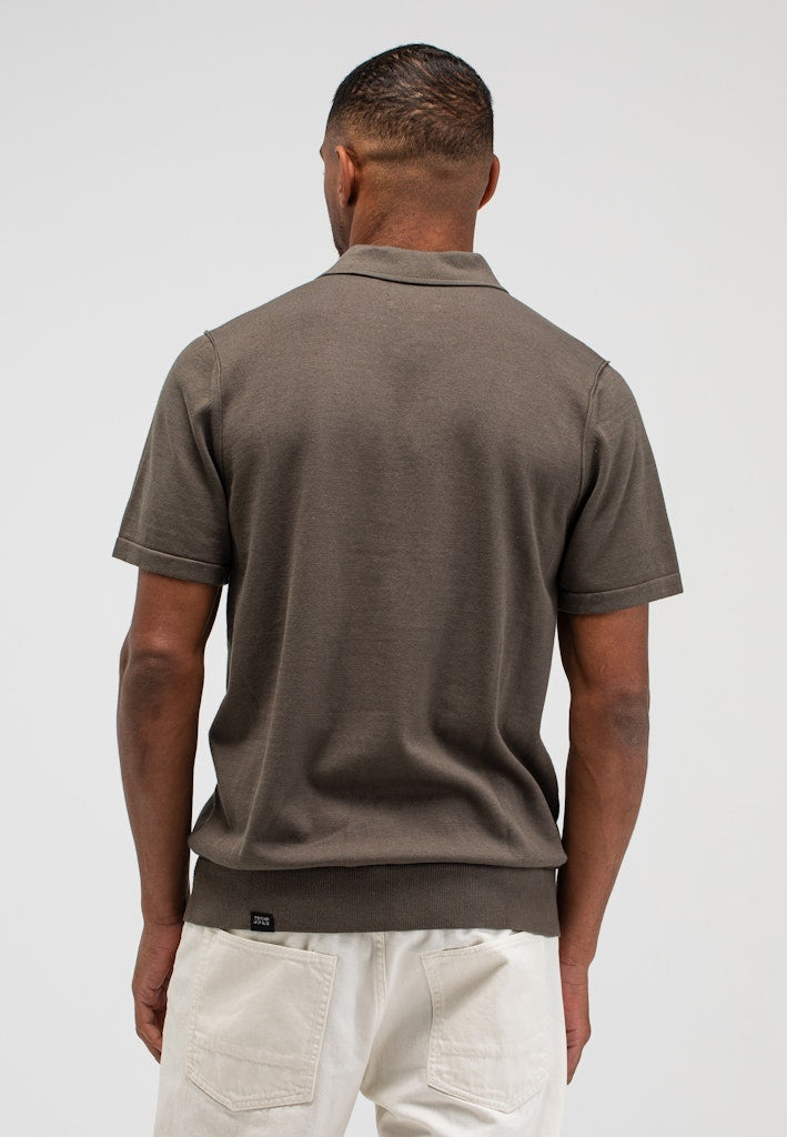 Butcher-of-B_Never-Out-of-Style_708_M2616018 (3)