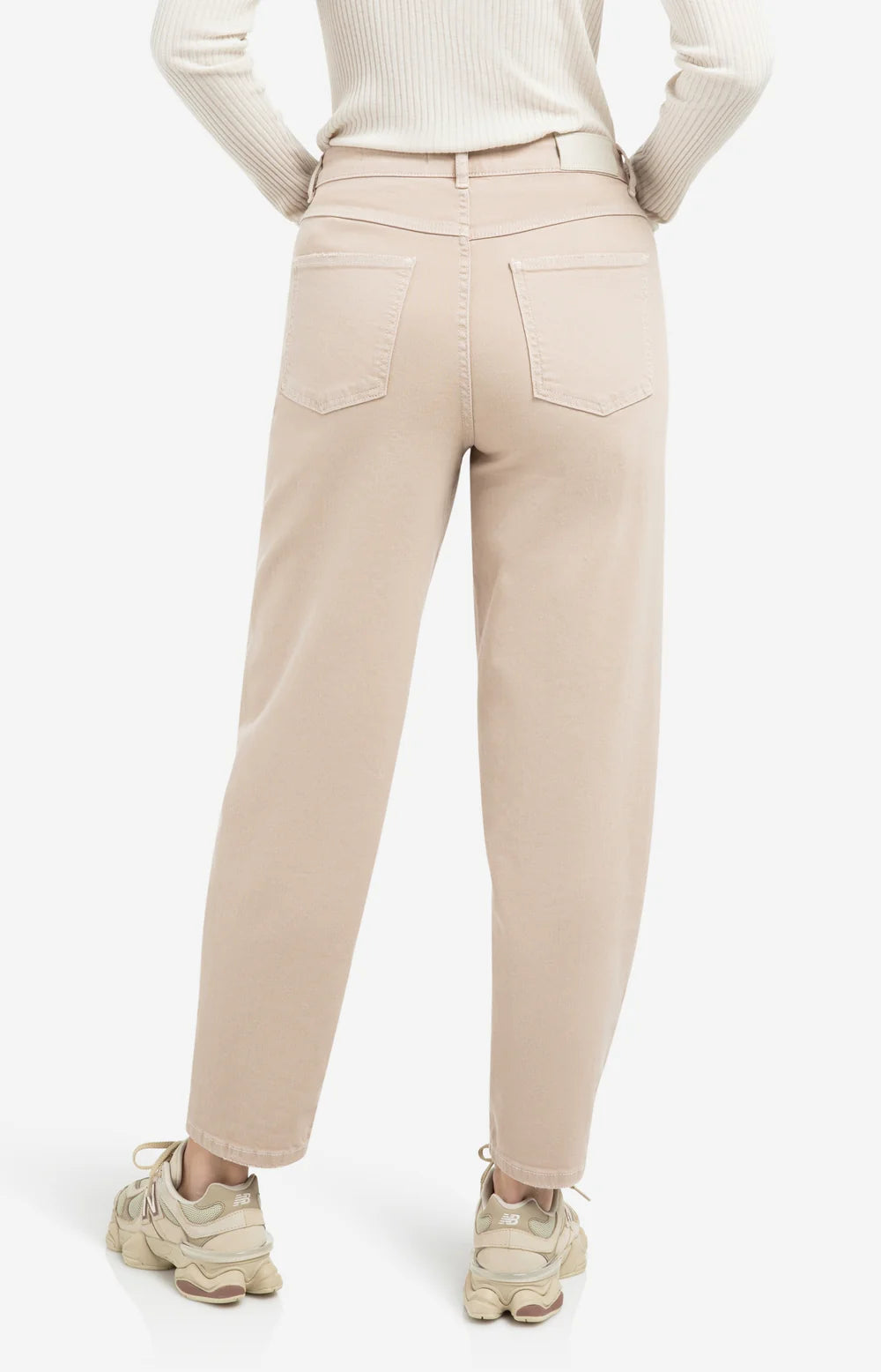 high-waist-beige-jeans-with-loose-fit_801a29af-4393-48a3-960c-ceec82efb4ad.jpg