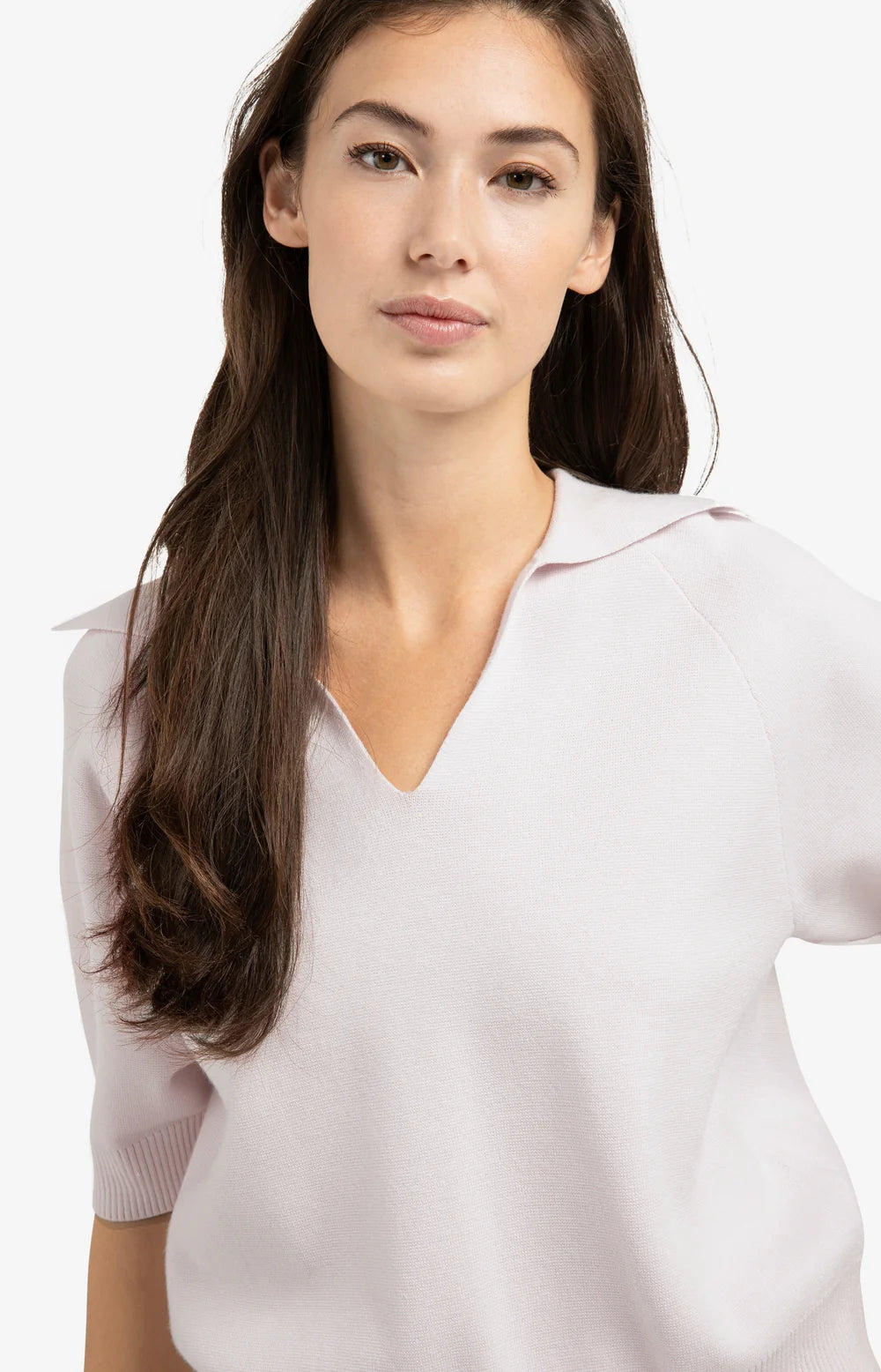 knitted-sweater-with-collar-and-short-sleeves-1_725fb7d5-9113-40ce-8ece-42e71c49c8b3.jpg