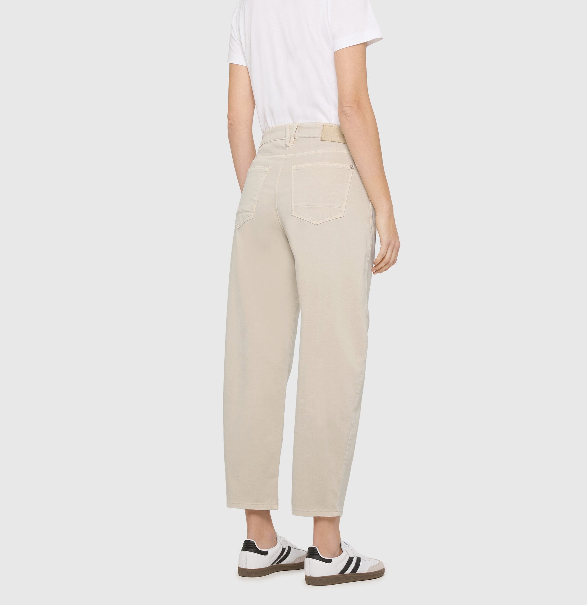 MAC_SpringSummer-2026_208V_3107-00-0423L-208V (1)