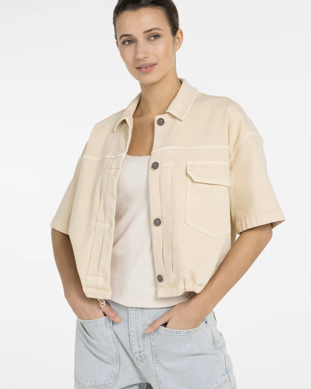 oversized-denim-worker-jacket-with-short-sleeves-1_319747ae-7b47-4d3e-a0c9-3a1054e7ec39.jpg
