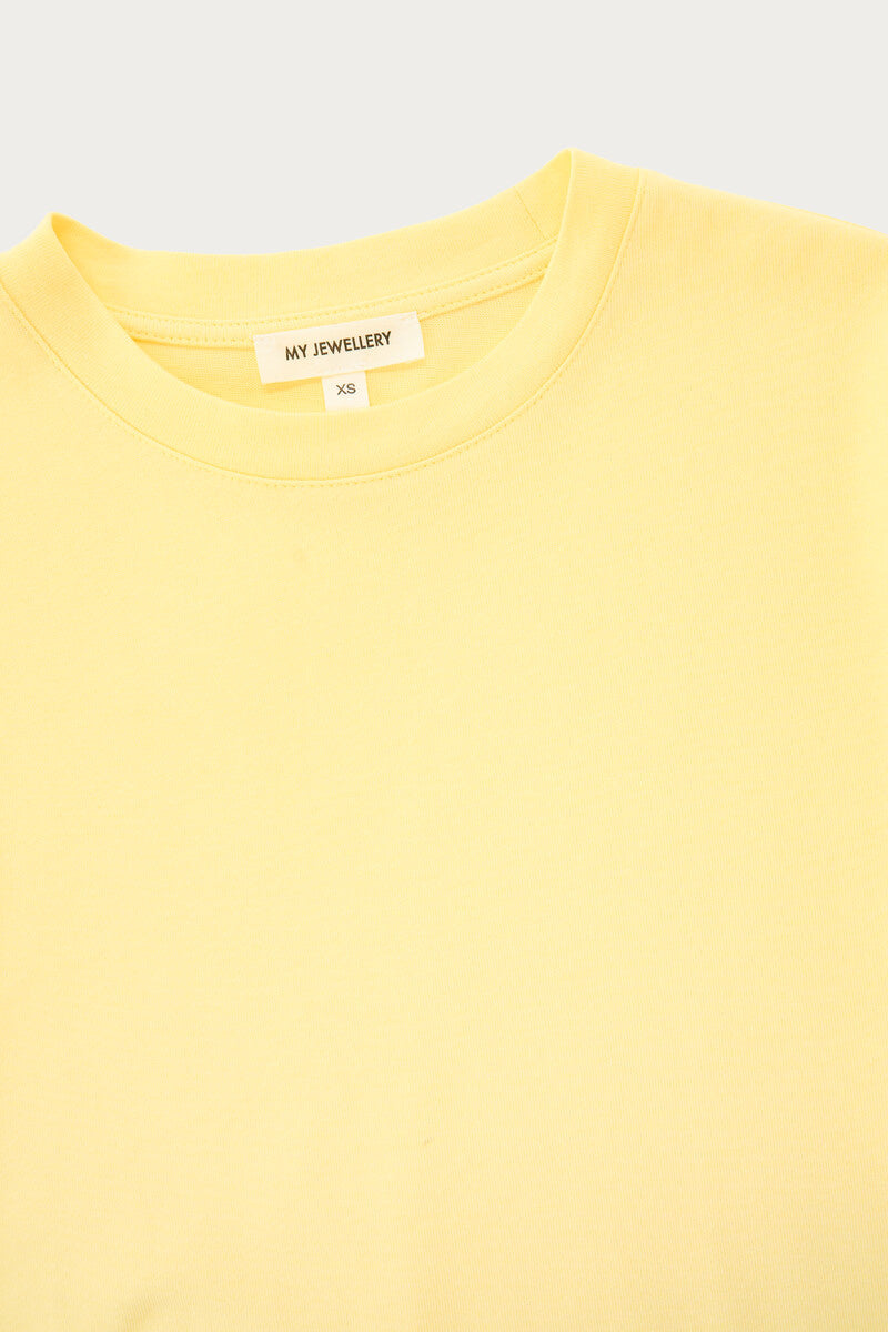 product_images-yellow_oversized_basic_t-shirt_mj15543-0400_clothing_closeup