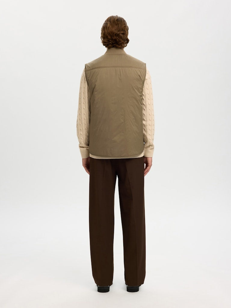 SELECTED-MEN_NOOS2025_4882316_16097822-3