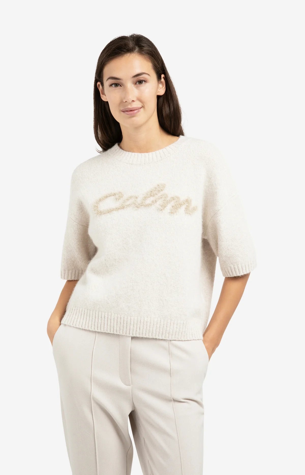 short-sleeve-sweater-with-fluffy-text-detail_fe1beec7-7e8b-4e1a-925a-3144dd0db910