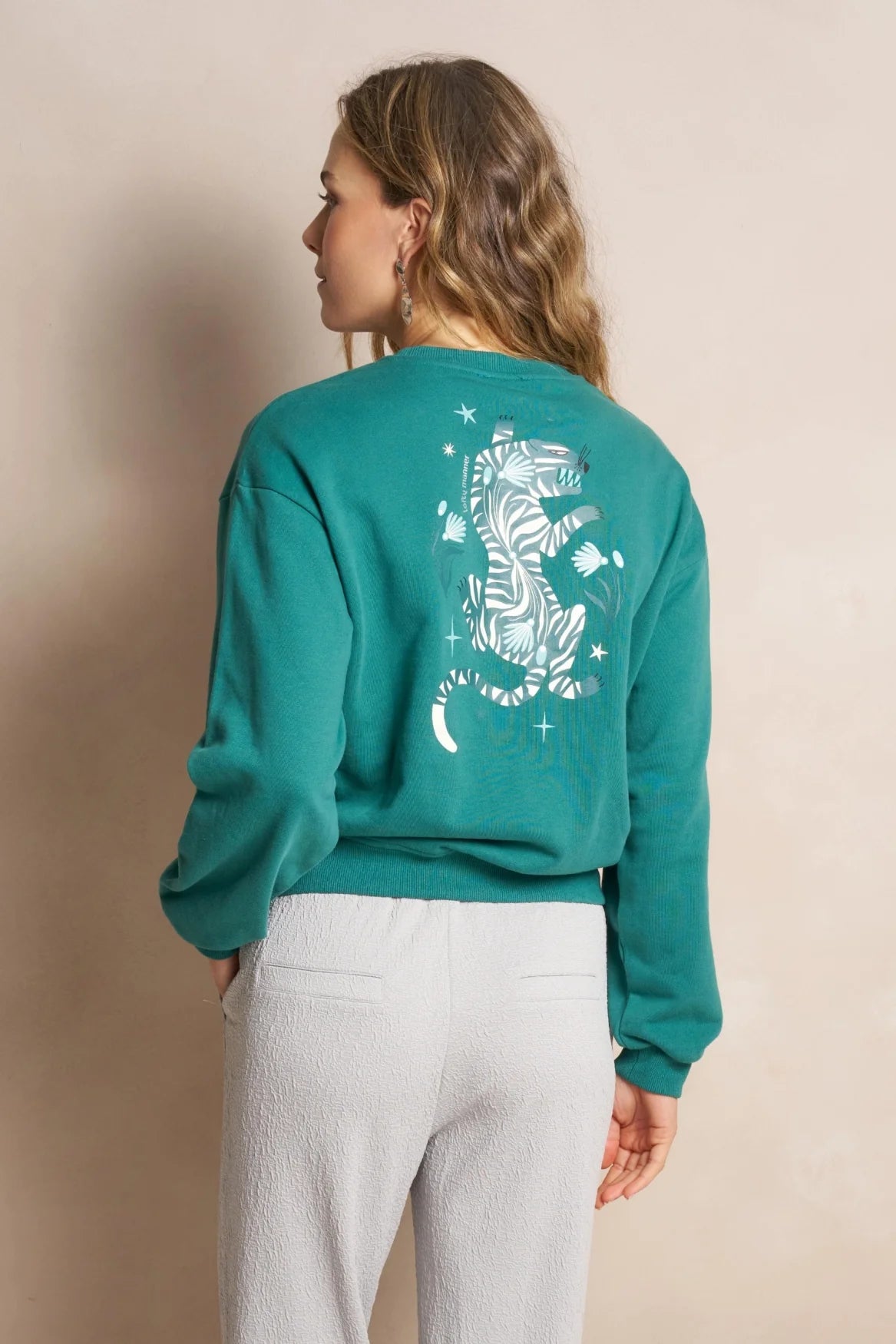 Sweater_Brinley_RB26_Teal_Trouser_Sophy_RB40.1_Grey_2.jpg