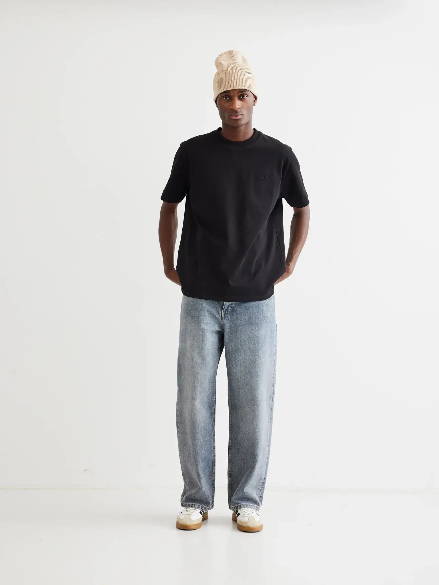 Woodbird Basic T-Shirt 2100-430 Base Tee - Black