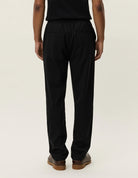 1000467-100-black-3041-1