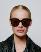 A.KJAERBEDE_BILLY_KL2106_DEMI-TORTOISE_FRONT_WOMAN_960x1200_crop_center.jpg