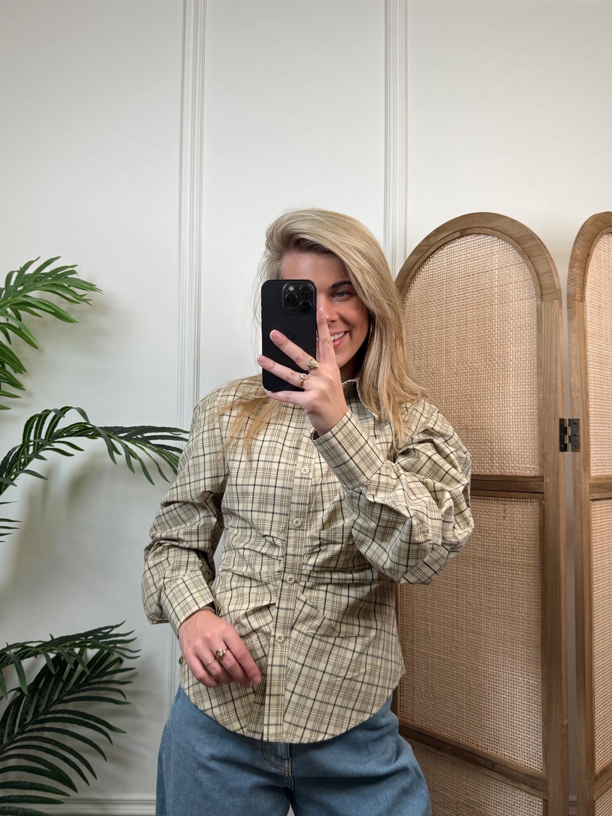 Ambika Geruite Blouse Amerie - Soft Beige/Grey