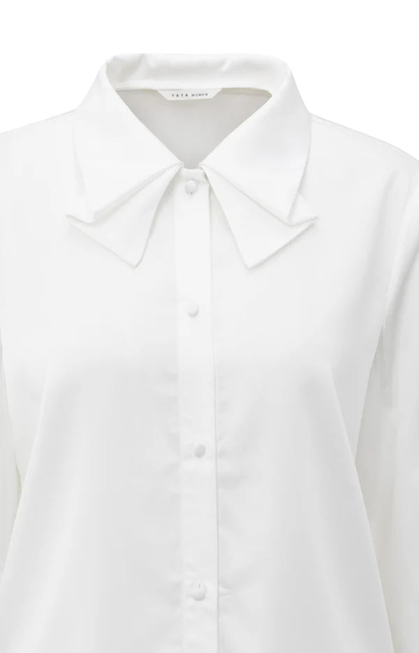 blouse-with-bow-detail-in-the-collar_375d85f5-103c-446b-a519-3355f9f7369b