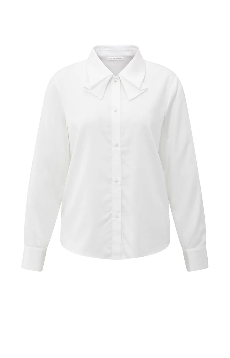 blouse-with-bow-detail-in-the-collar_4aeeb057-5be5-4ef8-98d2-12dae8bbc48e
