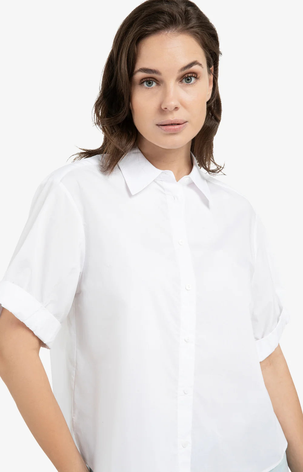 blouse-with-short-rolled-up-sleeves-and-collar_22920fac-84c0-42d4-9ec0-1615937a6dfb.jpg