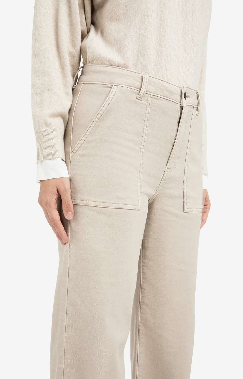 cargo-trousers-with-straight-legs-and-patch-pockets_2a151707-f50d-4f4e-84e8-f555aebad2c4.jpg
