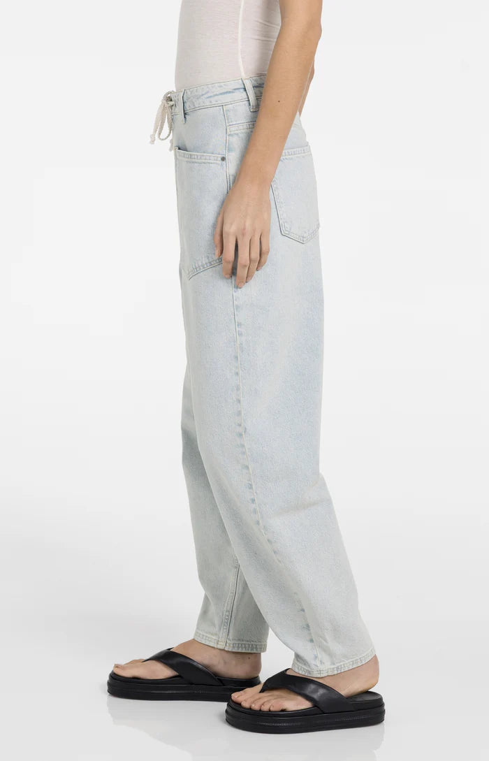colored-denim-with-drawstring_253e42ee-dc8a-47b6-a454-5e37fe43989f