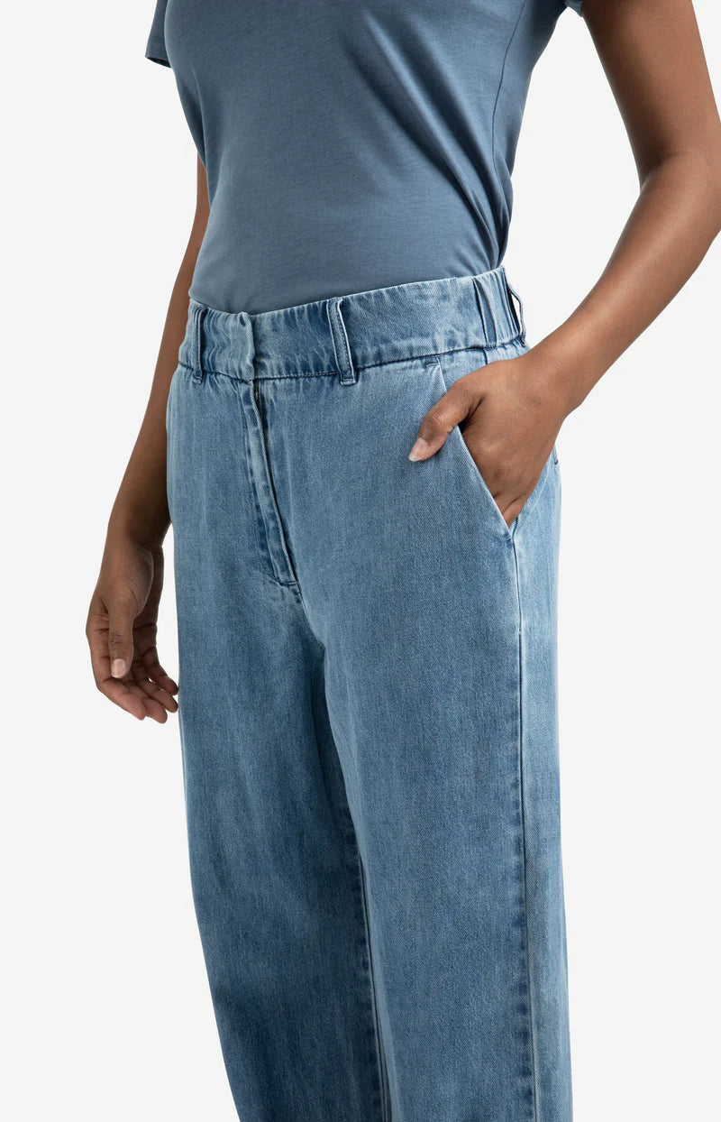 denim-trousers-with-turn-ups-and-elastic-waistband-l32_b609ae0c-58f2-4ac6-87d7-4aa40978e500
