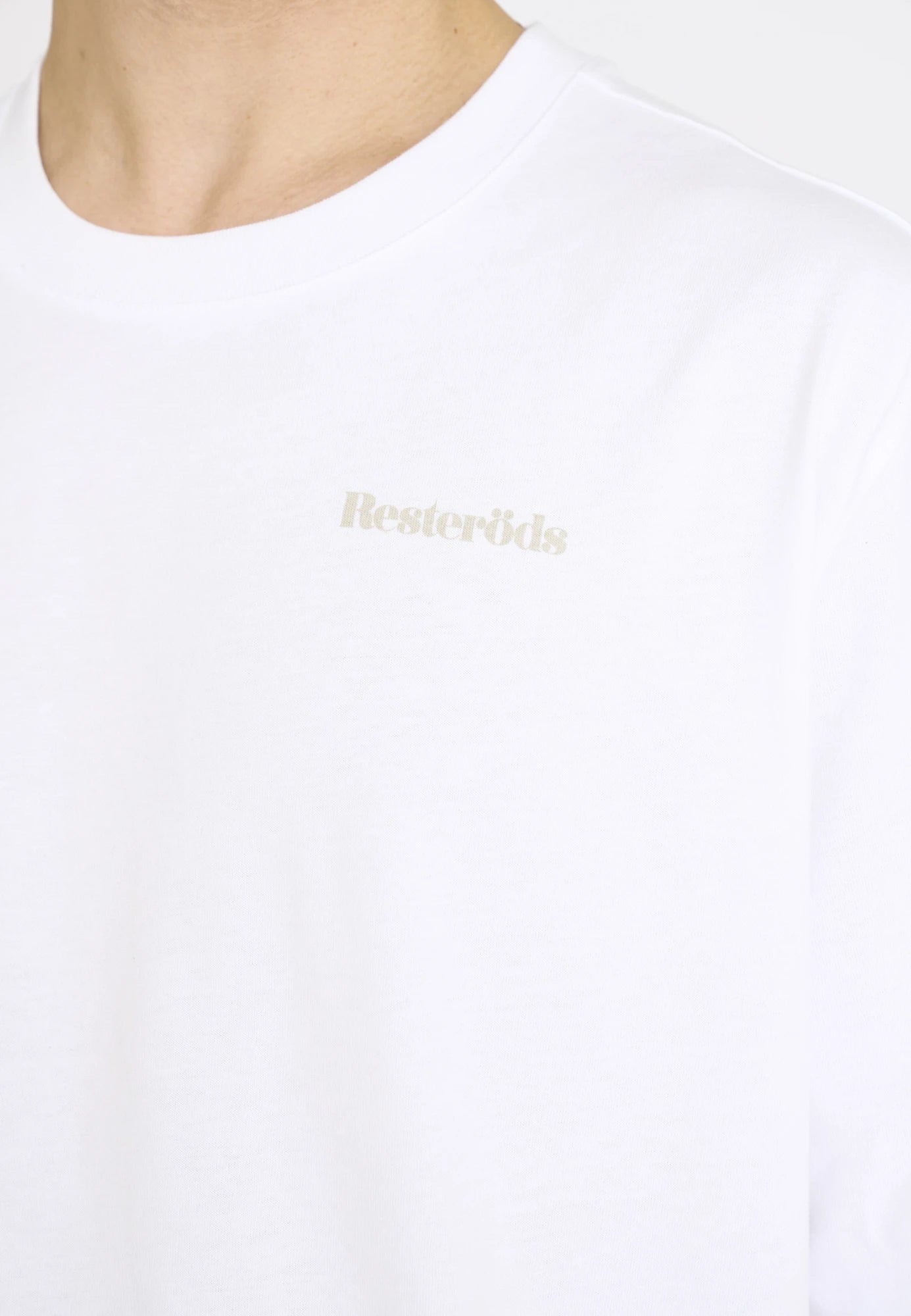 8101-white