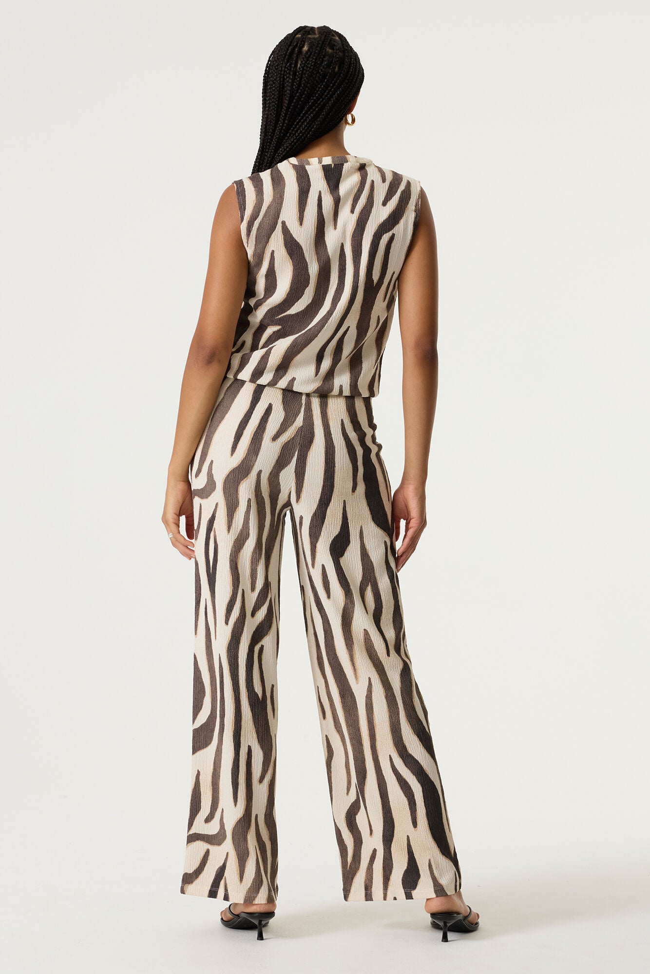 Garcia_springsummer-2026_2082_Q260110-2082 (3)