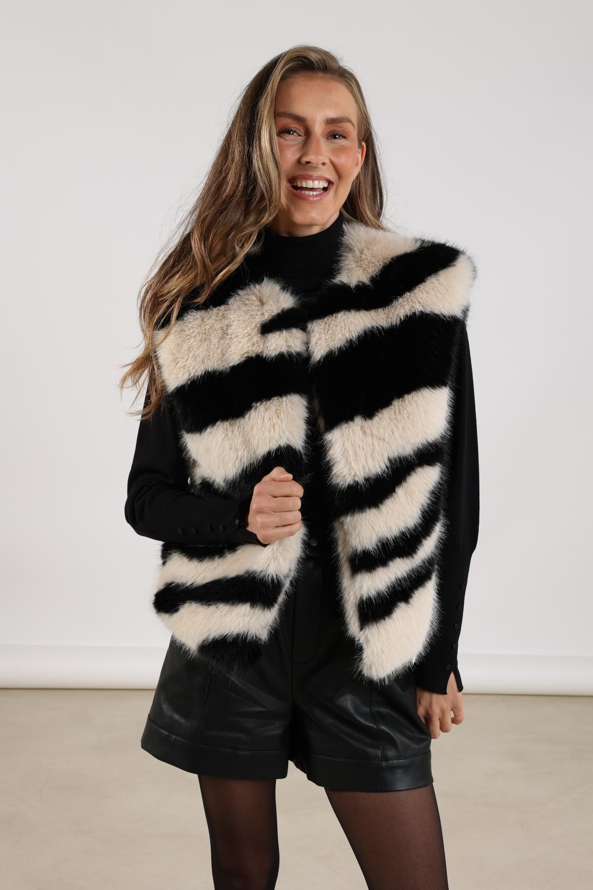 NUKUS Gilet Fally NKF08015 - 242 Sand/Black