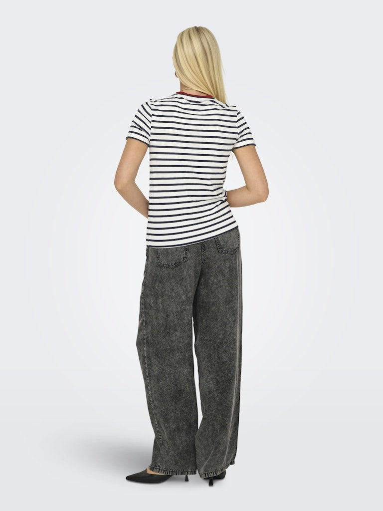 ONLY_SpringSummer2025_4458949_15318959 (3)