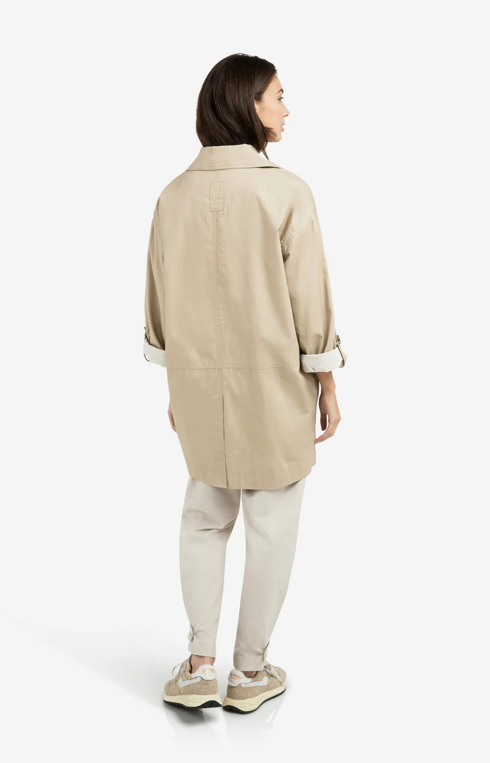 oversized-cotton-jacket-with-buttons-and-patch-pockets_214b7068-2287-4862-a46a-e209e3bec346.jpg