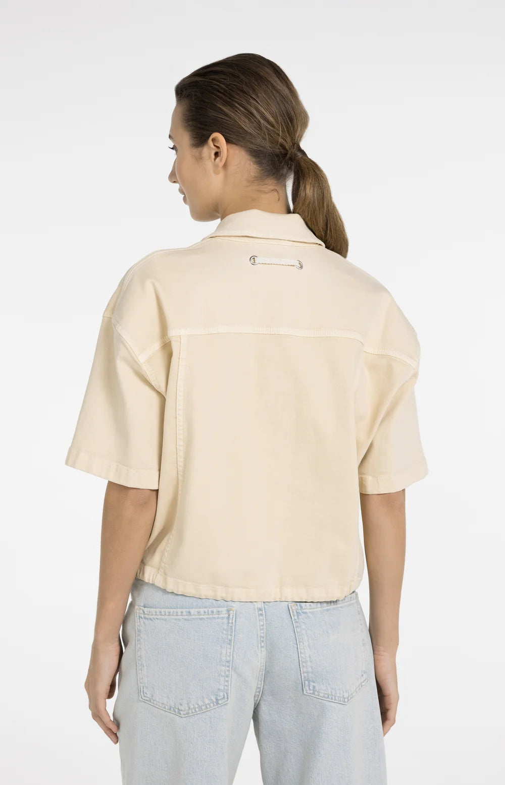 oversized-denim-worker-jacket-with-short-sleeves-1_3c0fa19a-f0b5-4d70-ae4a-c5be9d565706.jpg