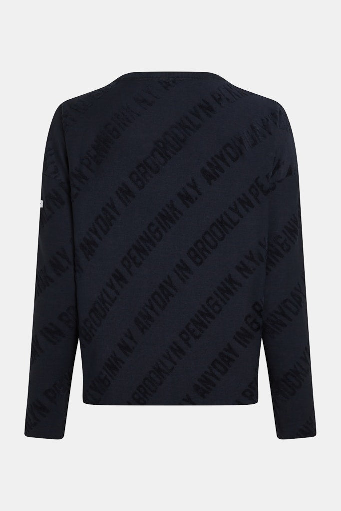 PENN&INK-NY_winter-25_navy_W25T1207 (1)