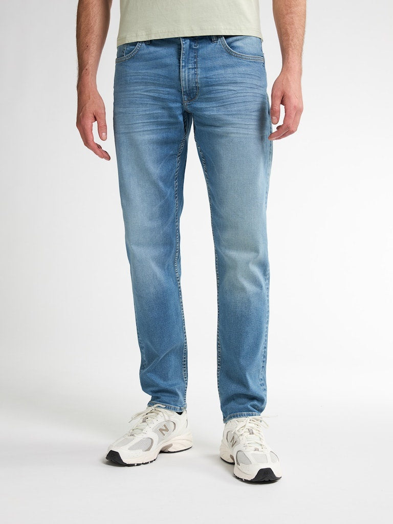 Petrol Jeans Tapered RUSSEL - 5715 Sunny Blue