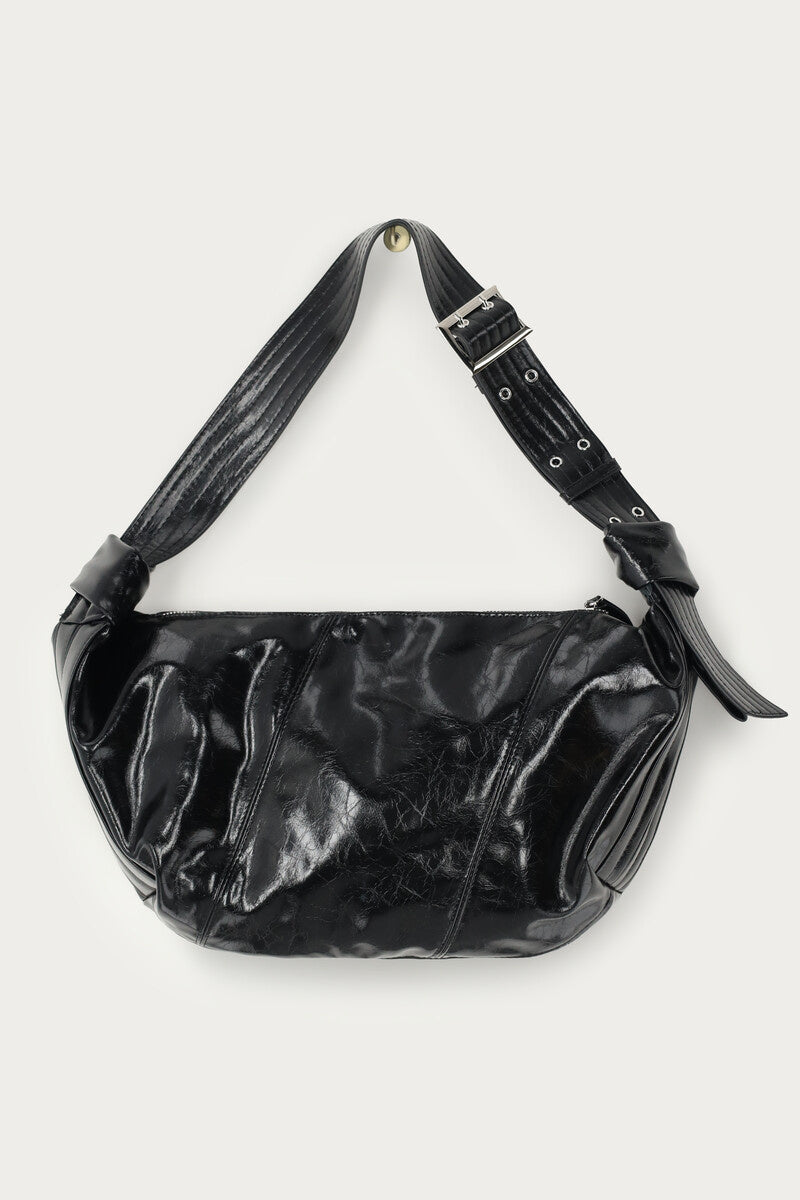 product_images-black_crossbody_patent_bag_mj14249_packshot