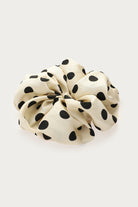 product_images-white_polka_dot_scrunchie_mj15133-0900_side