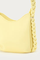 product_images-yellow_shoulder_bag_with_braided_detail_mj15239-0400_close_up_1