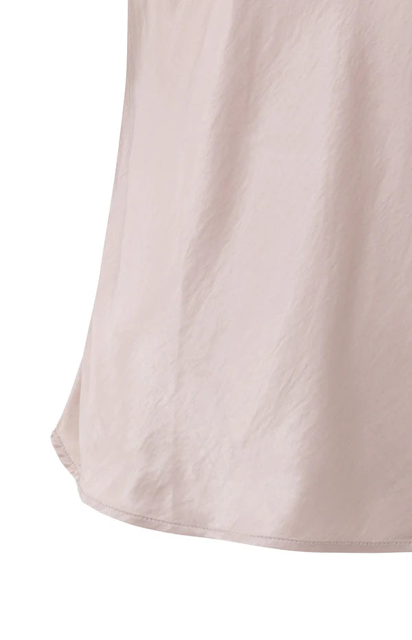 satin-v-neck-singlet-with-adjustable-straps_04047ca7-f50f-474d-869b-8f763148625a
