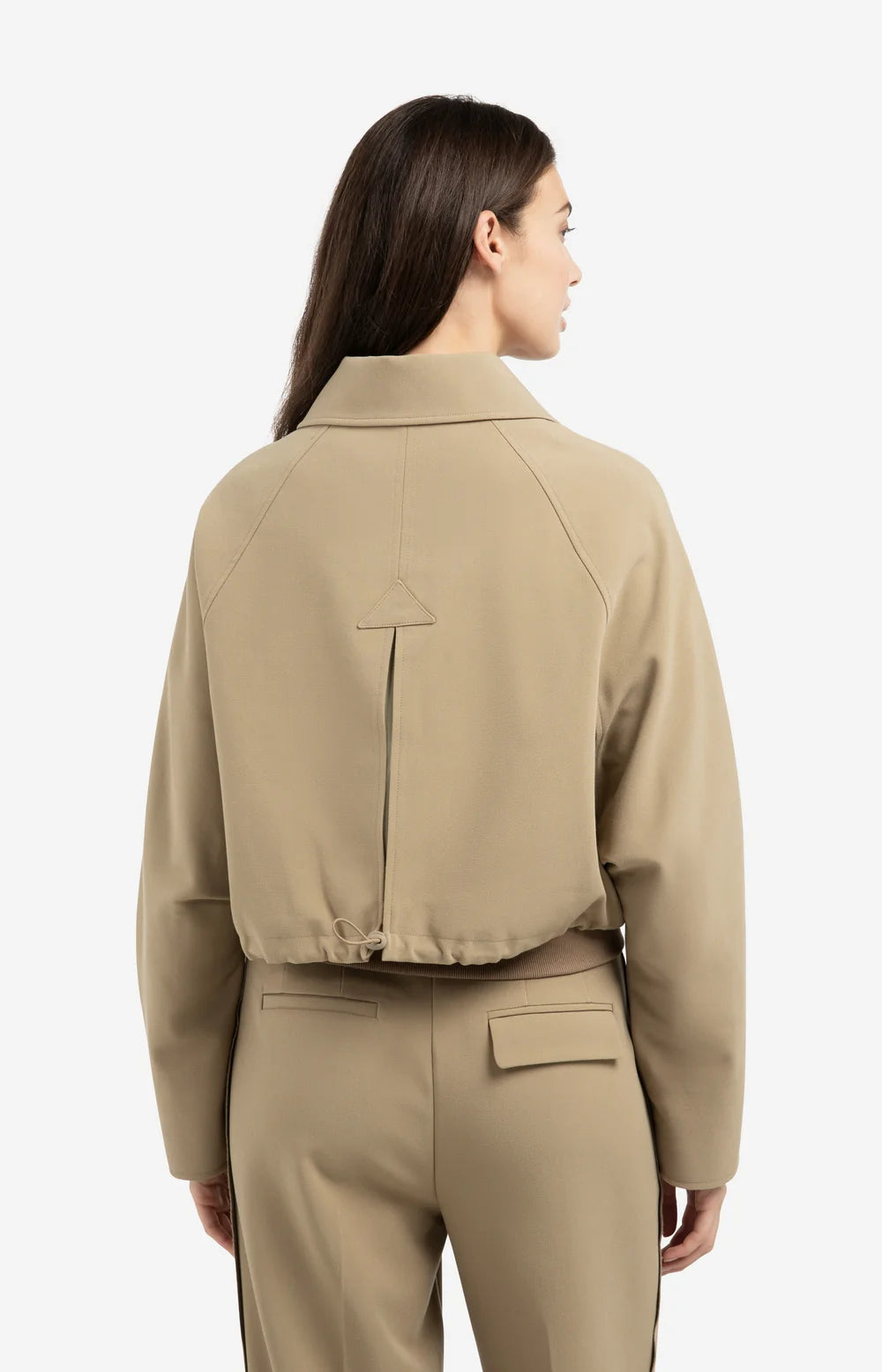 short-oversized-jacket-with-ribbed-hem_fbf3bf14-15f3-4abe-b15f-aceb6bc37584.jpg