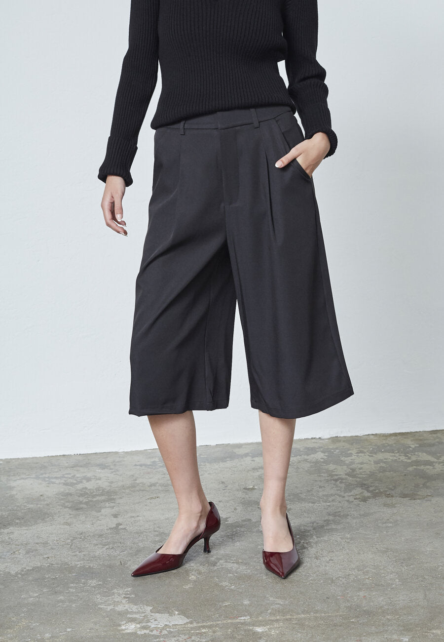 Sisters Point Culotte Shorts 19236 GREAT-L.SHO - 000 Black