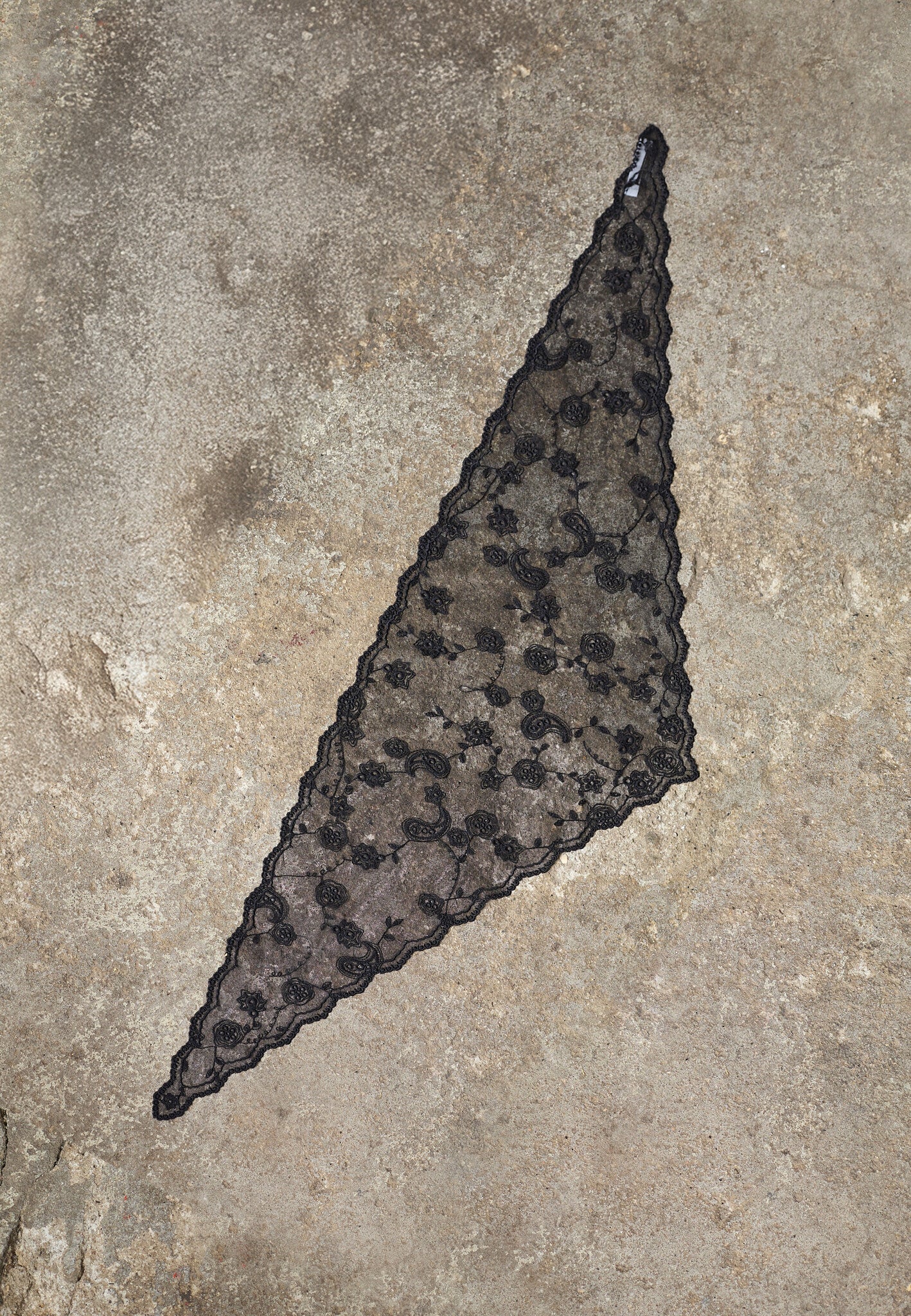 sisters-point-scarf-501_1800x2600c (5)