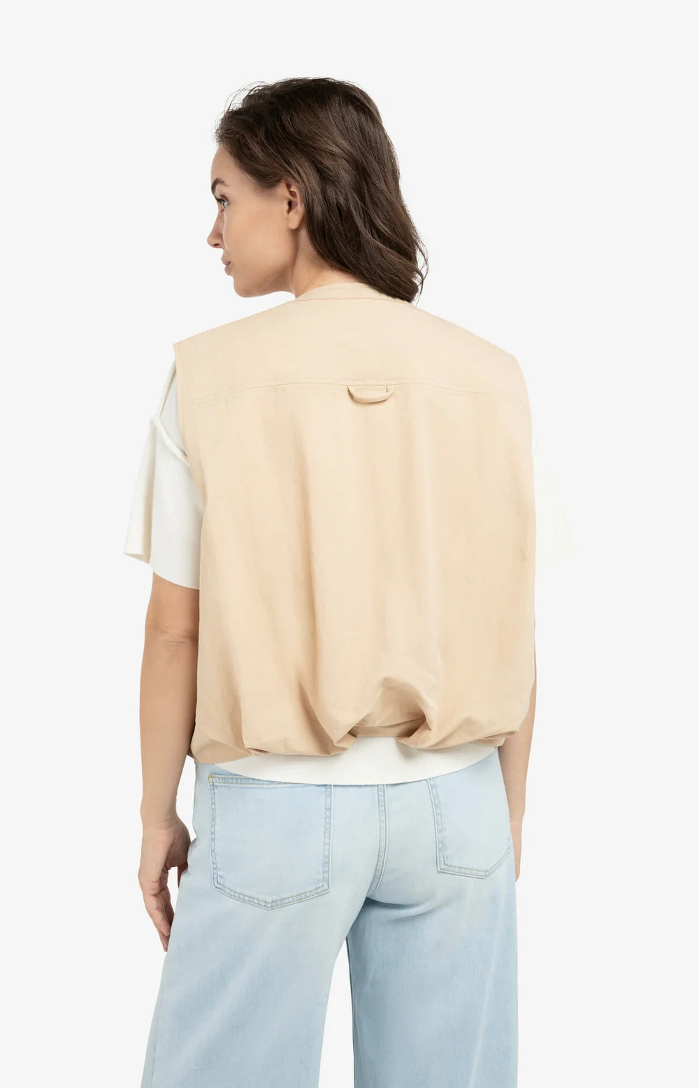 sleeveless-summer-jacket-with-drawstrings_7d0d945a-3aa9-40c5-8839-e871b5b9064f.jpg