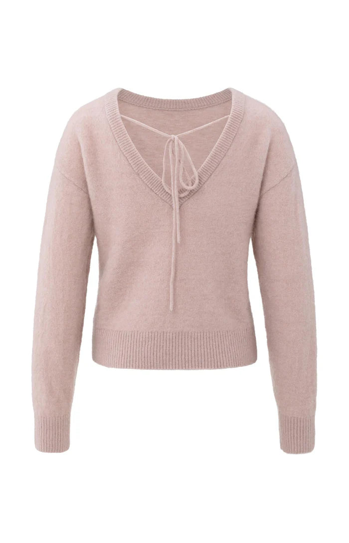 soft-sweater-with-v-back-and-tie-detail_14240472-7698-4403-81fe-a5bf440b0ed2