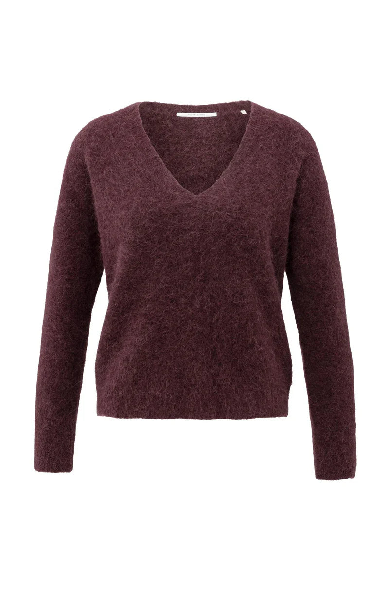 soft-v-neck-sweater-with-long-sleeves-2_0bd0a764-2480-4dd2-8c6d-19a0f435702b