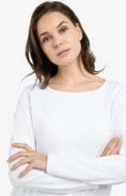 top-with-long-sleeves-and-refined-seam-detail_26c8c041-c449-4019-b359-171f92d0caf3.jpg