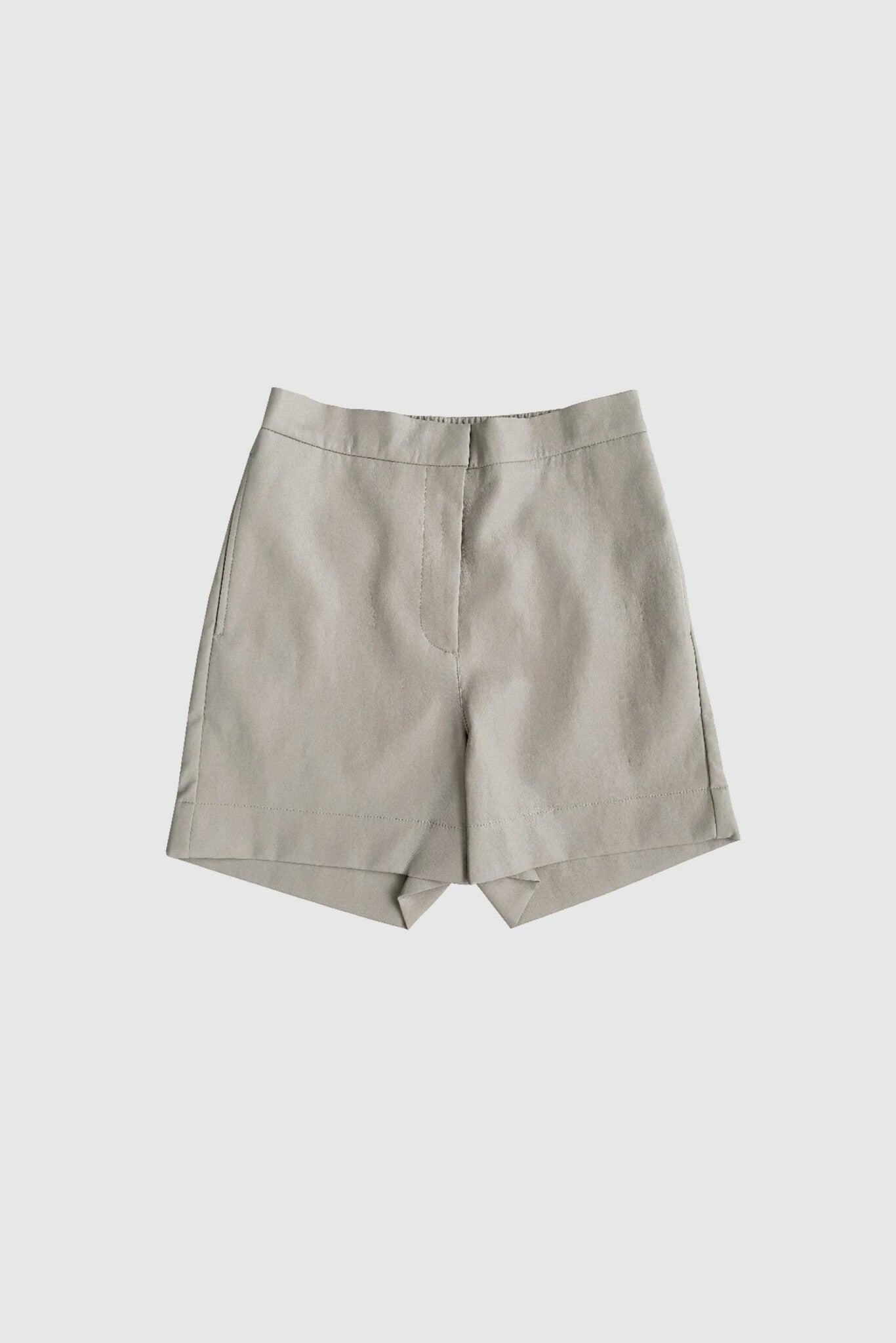 Wblanni_Vegan_Shorts_Silver_Lining-1-scaled