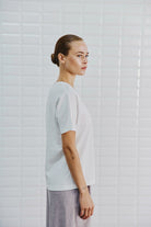Wblgabriella_Ss_V_neck_Tee_Cloud10-1-scaled