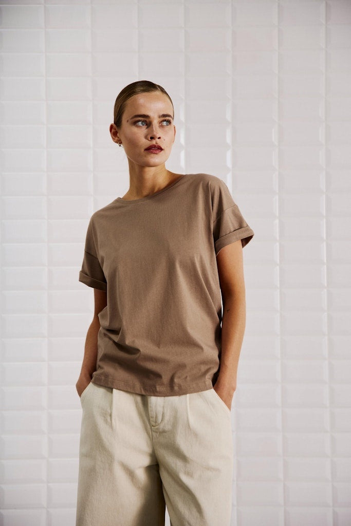 Withblack Top 00001254 -Desert Taupe
